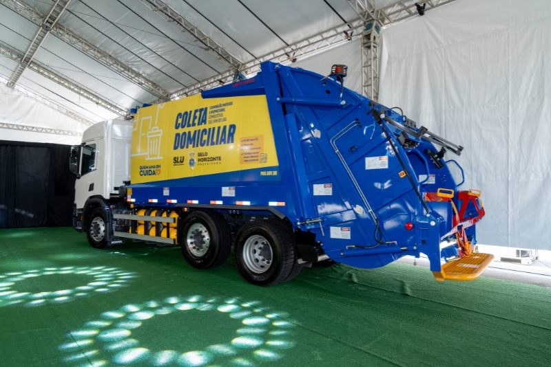 P 280 XT já sai de fábrica na nova configuração: eixo auxiliar 6x2/2 e freios a disco em todas as rodas, como item de sé